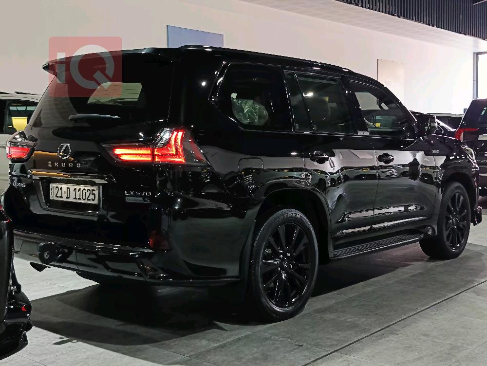 Lexus LX